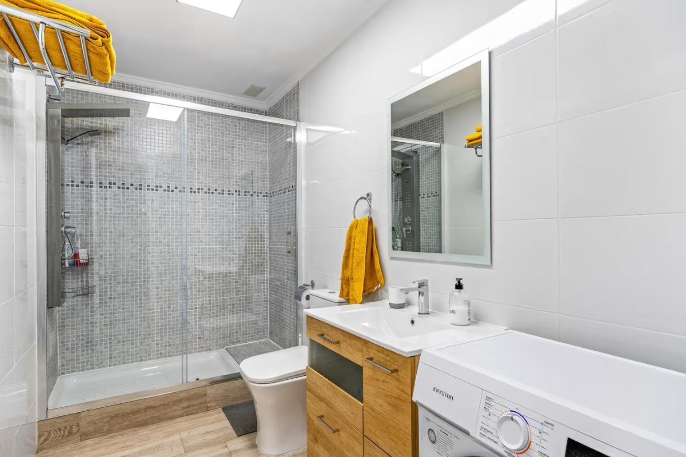 Apartamento Estefany A 100 M De Playa Torrevieja Buitenkant foto