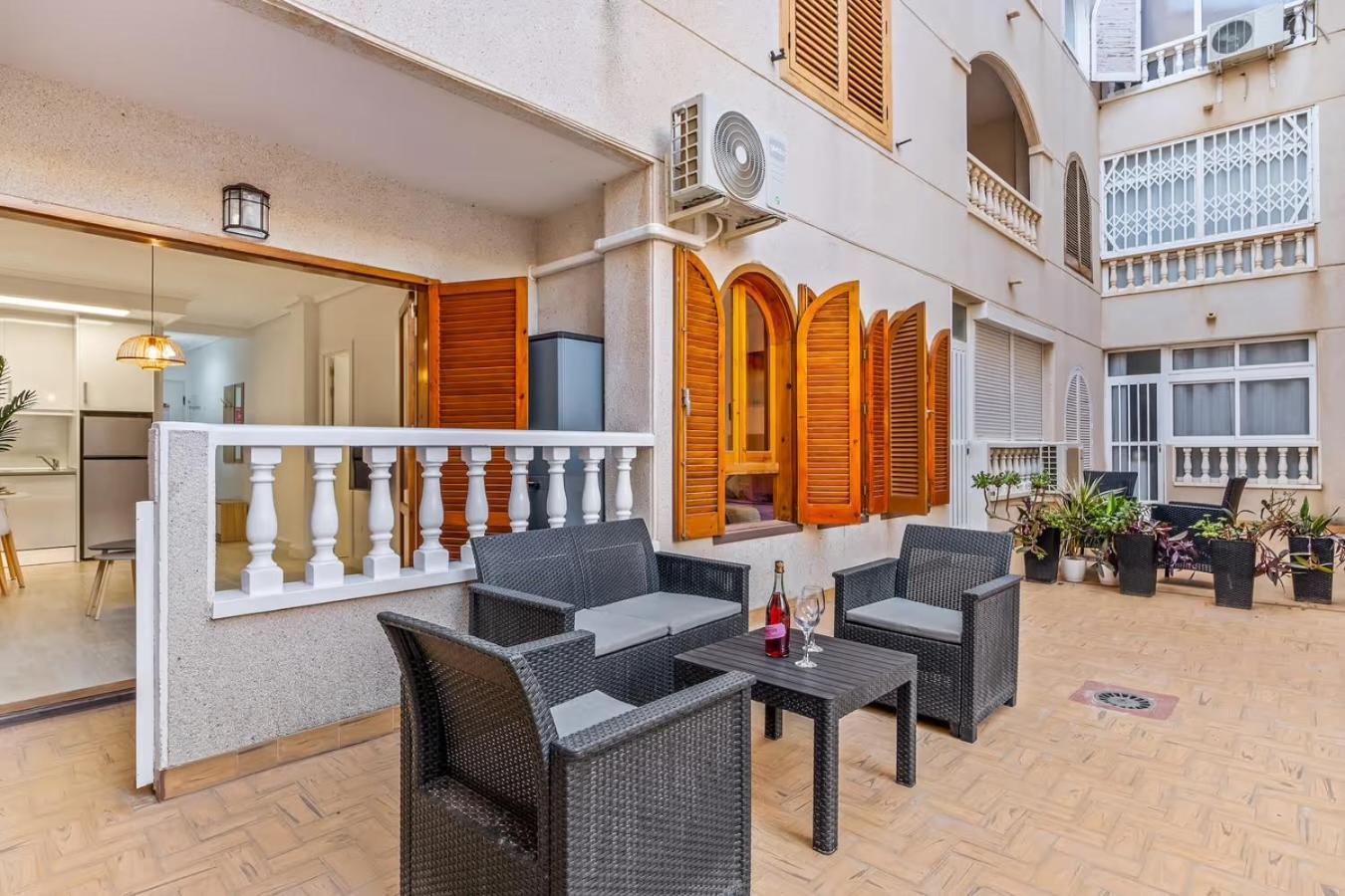 Apartamento Estefany A 100 M De Playa Torrevieja Buitenkant foto